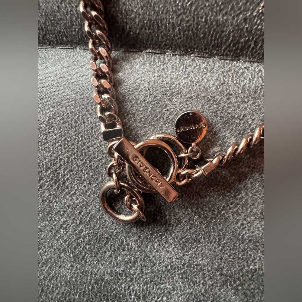 Vintage Givenchy necklace - Picture 4 of 7